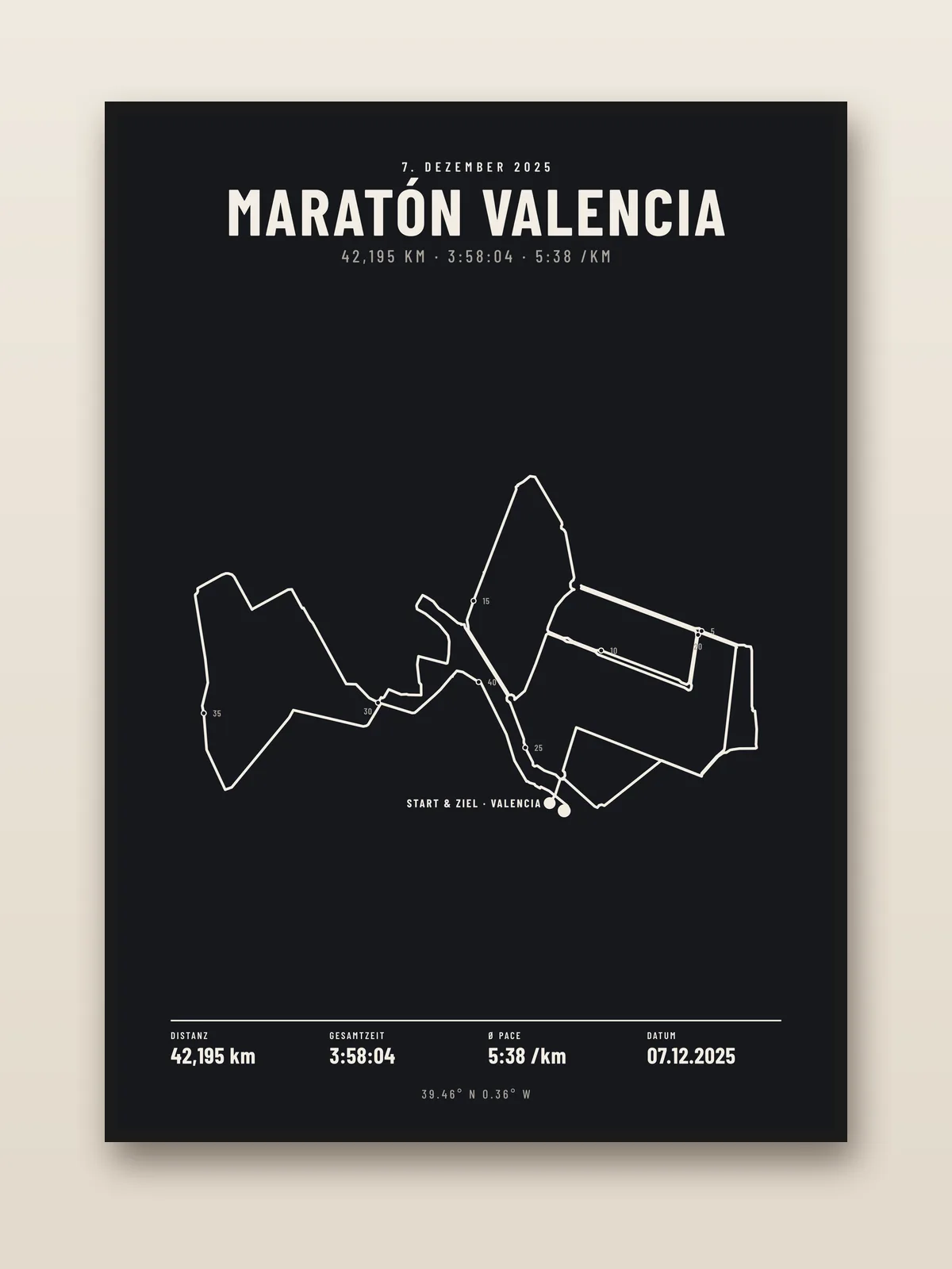 Póster del Maratón de Valencia con tiempo final y ritmo